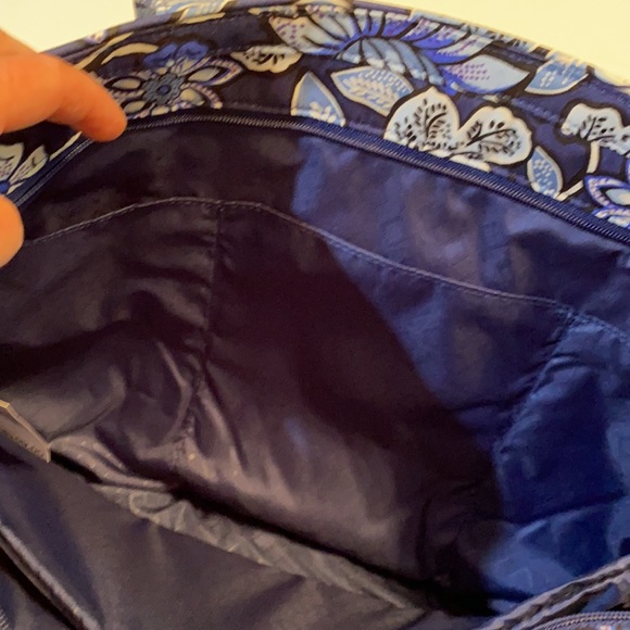 NWT Vera Bradley Turnlock Tote - Picture 5 of 8